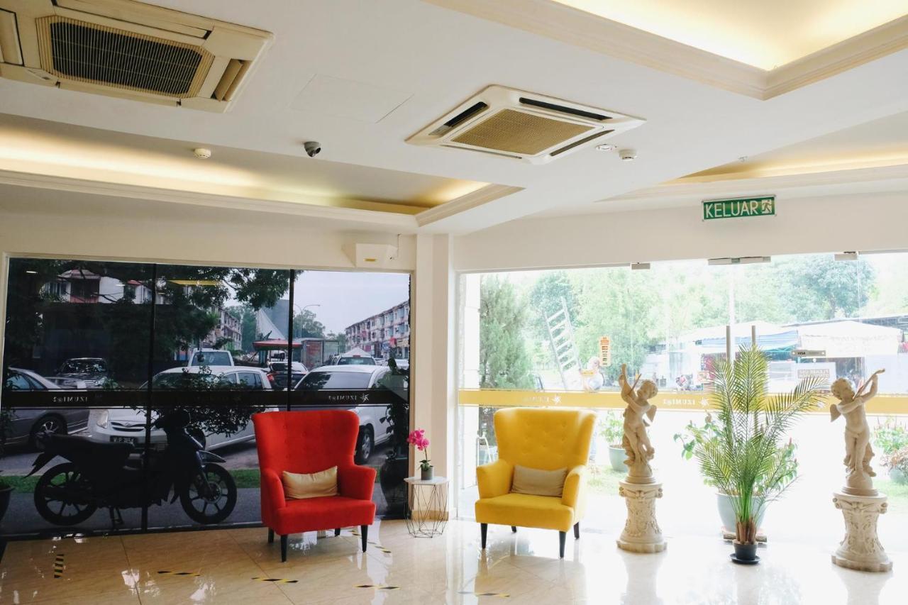 Era Plus Hotel Seri Kembangan Ngoại thất bức ảnh