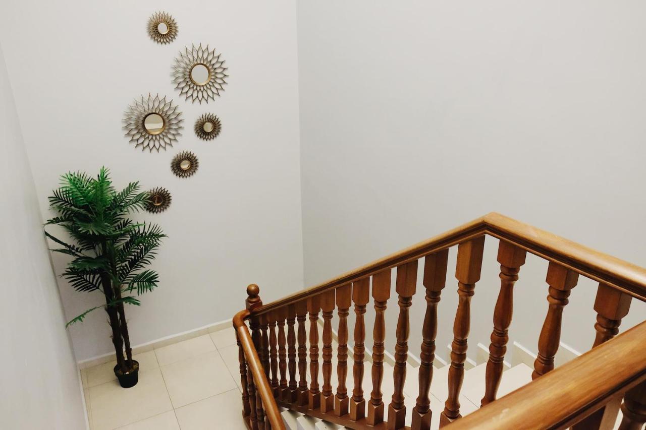 Era Plus Hotel Seri Kembangan Ngoại thất bức ảnh