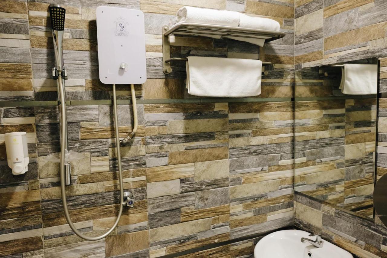 Era Plus Hotel Seri Kembangan Ngoại thất bức ảnh
