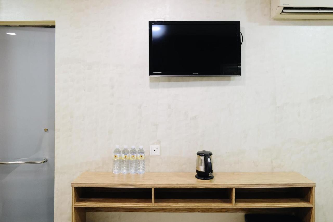 Era Plus Hotel Seri Kembangan Ngoại thất bức ảnh