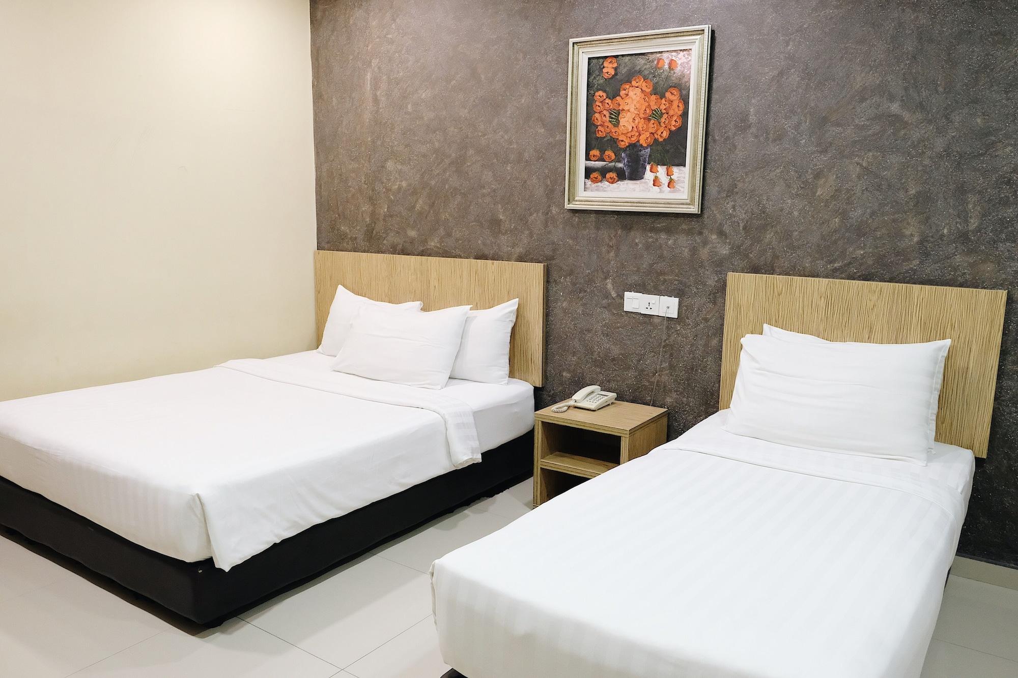 Era Plus Hotel Seri Kembangan Ngoại thất bức ảnh